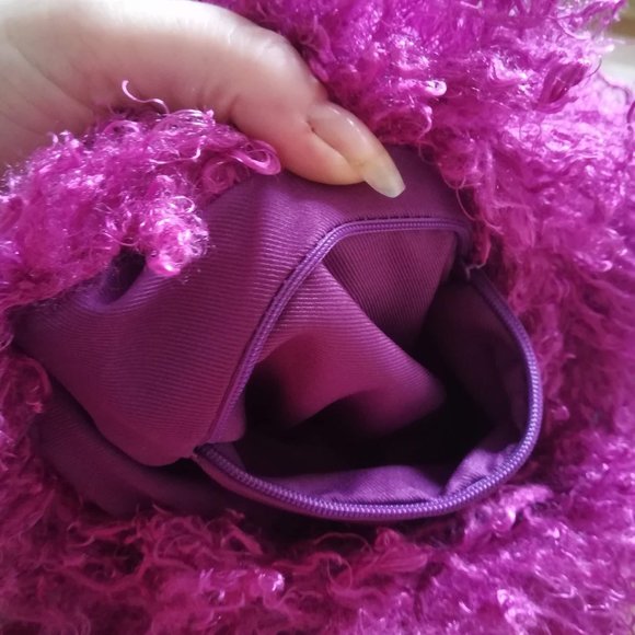 Simon Chang Faux Mongolian fur Shoulder bag - Picture 3 of 4